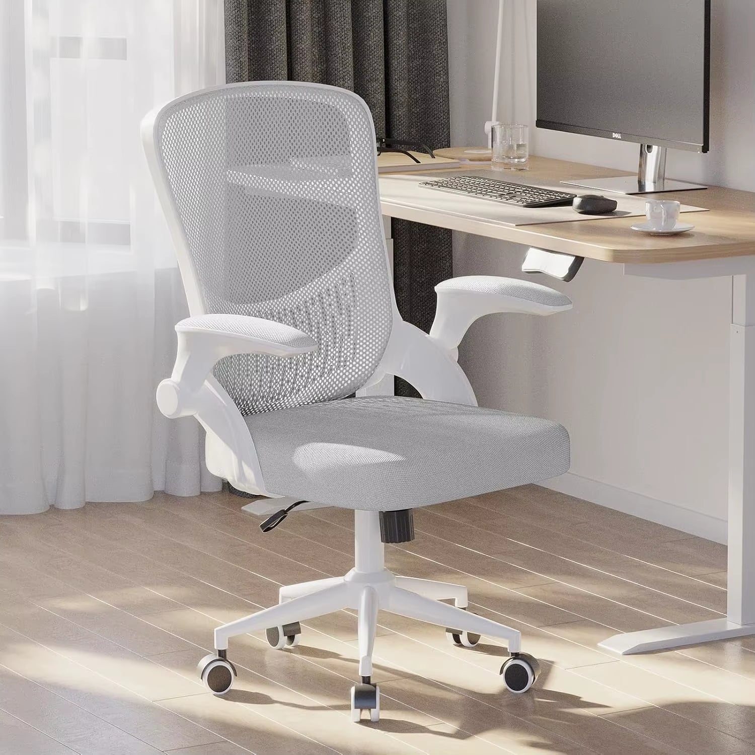 Ergonomic Office Chair Desk Chair with 90 ° Folding Armrests Lumbar Support Breathable Mesh Padding for Home Office